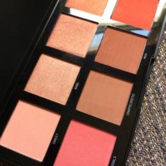 Morphe- 8W Warm Master Blush Palette - Picture 2 of 2